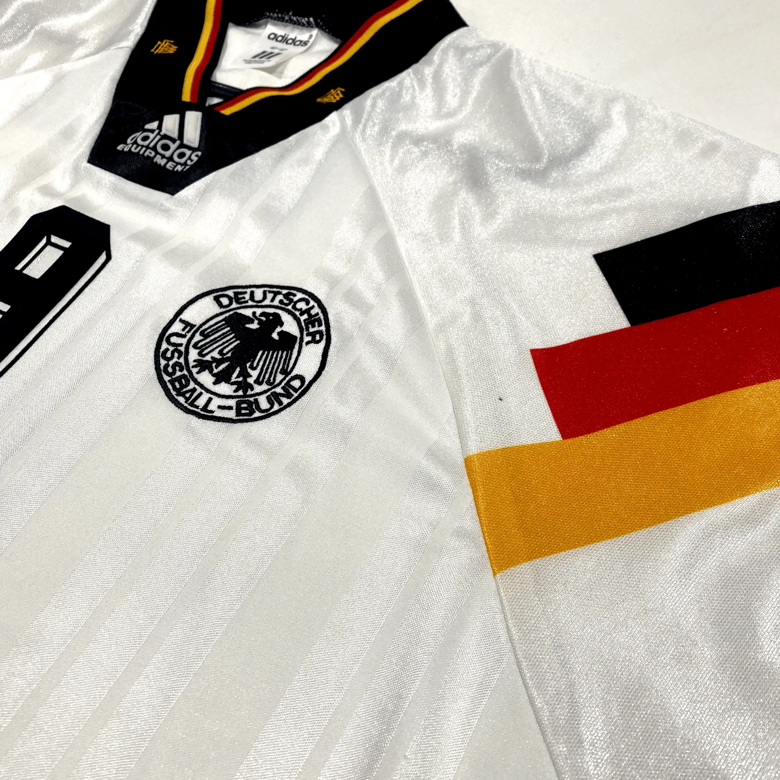 1992/94 VOLLER #9 Germany Vintage adidas Home Football Shirt (L) EURO 92