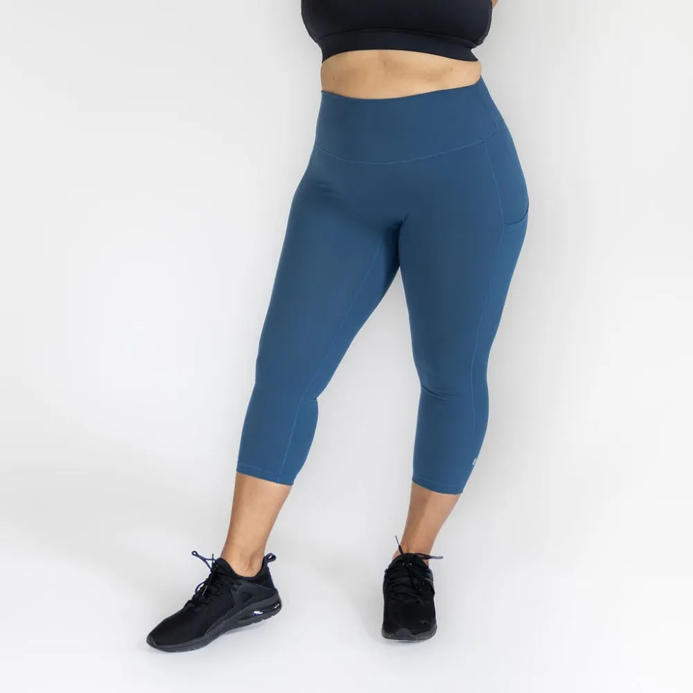 21" Guardian Evolve Capri Leggings - Navy Bloom (Final Sale)