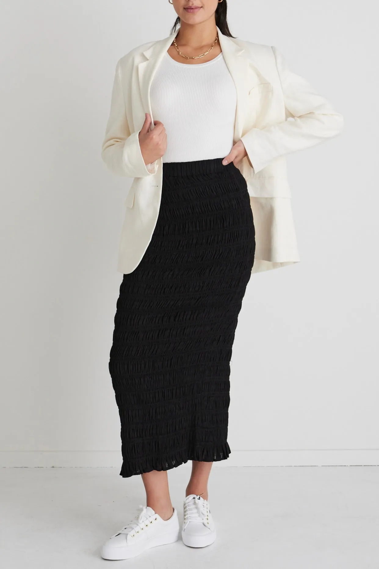 Attentive Black Linen Shirred Straight Midi Skirt