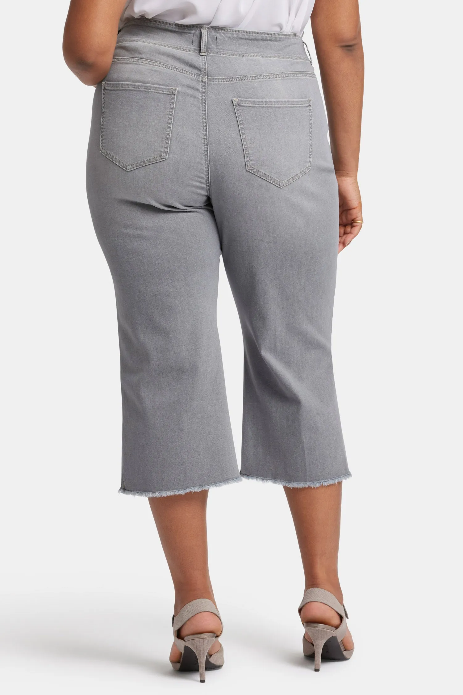 Brigitte Wide Leg Capri Jeans In Plus Size - Rock Sand