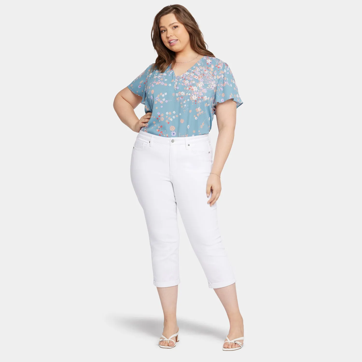 Chloe Skinny Capri Jeans In Plus Size - Optic White