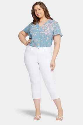 Chloe Skinny Capri Jeans In Plus Size - Optic White