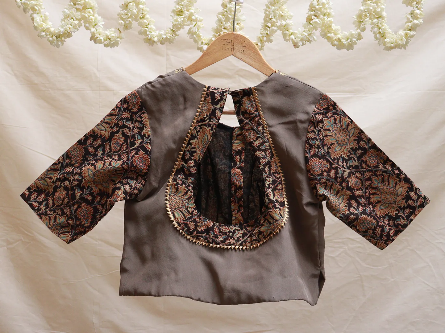 Fossil Grey crepe silk, Kalamkari blouse