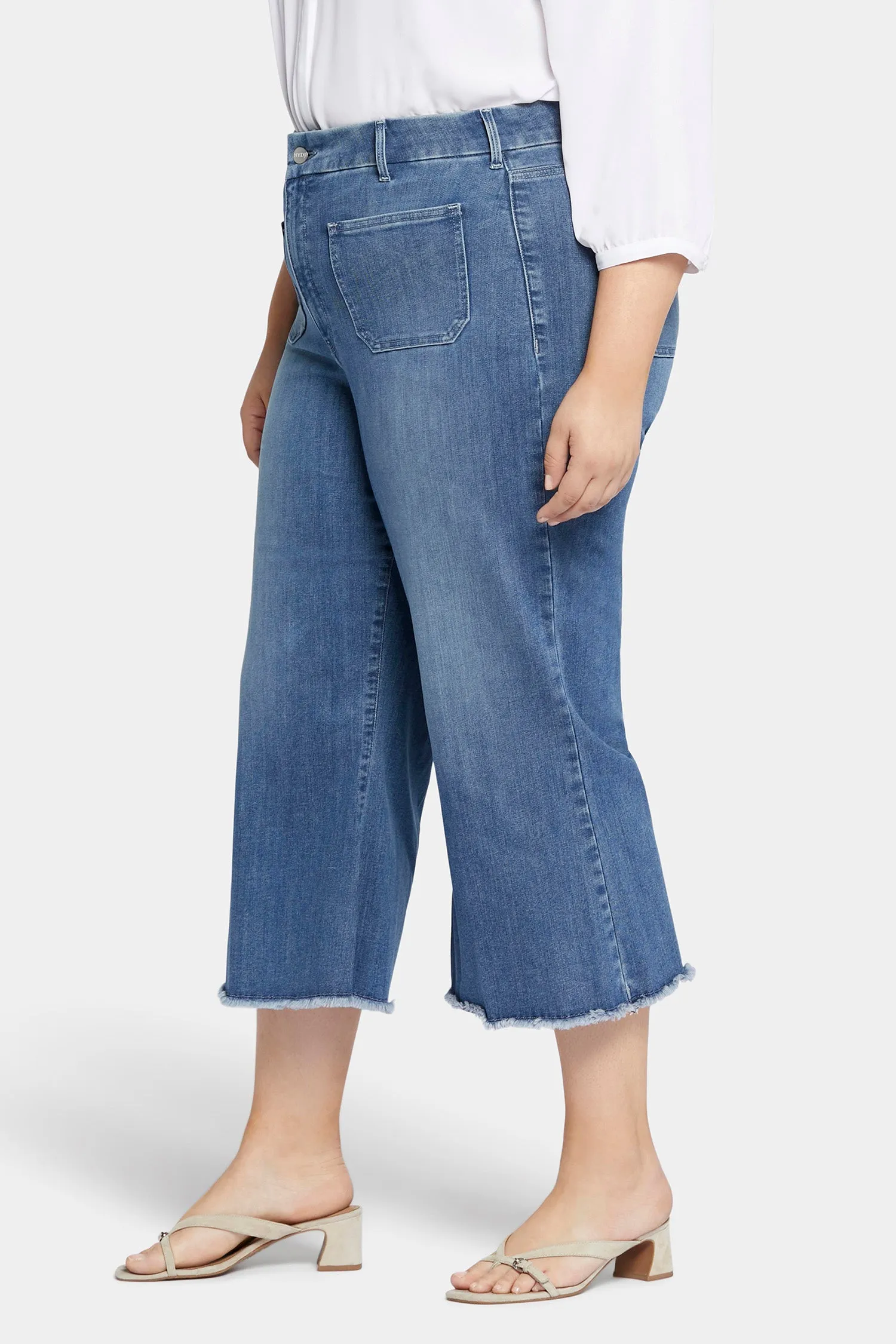 Patchie Wide Leg Capri Jeans In Petite Plus Size - Compass